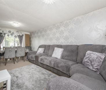 3 bed House - Semi-Detached To Let - Photo 2
