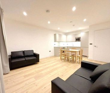 Farnborough Road, Farnborough, Surrey, GU14 - Photo 2