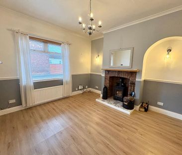 3 bedroom terraced house to rent - Photo 6