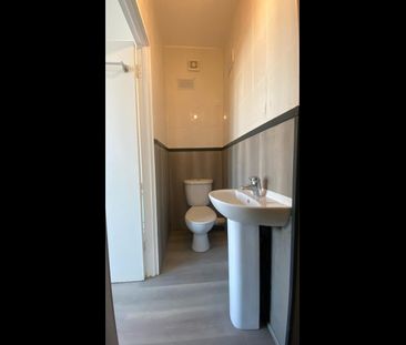 Studio Flat, Ashurst Drive, IG6 - Photo 6