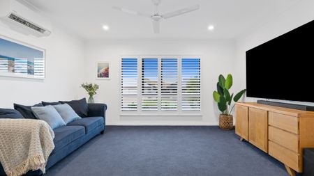 4 Year Old Stylish Home with Pool and Media Room - Photo 2