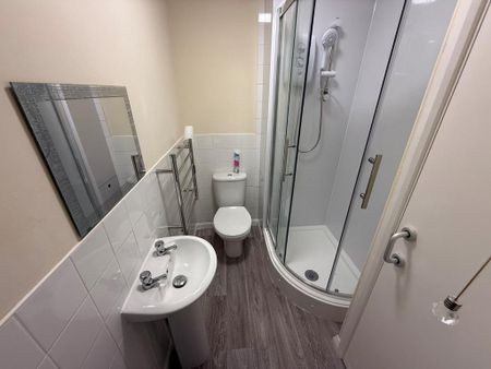 1 bedroom flat to rent - Photo 3