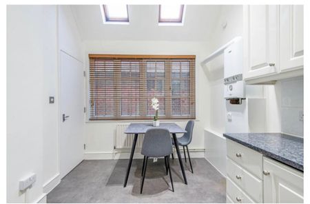 Studio Flat, Wadham Gardens, NW3 - Photo 3