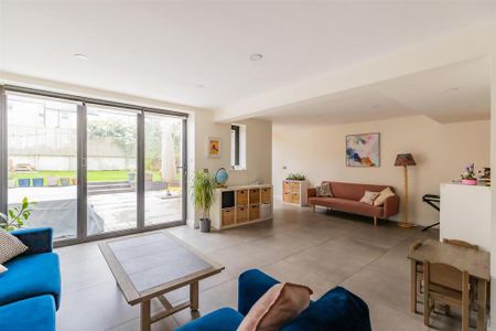 4 bedroom house to rent - Photo 3