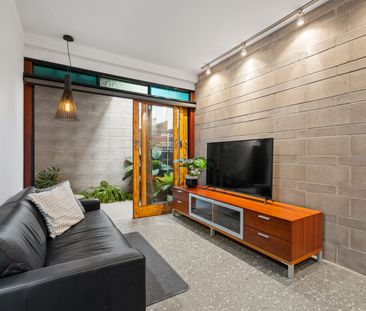 1/113 Nobby Parade, Miami QLD 4220 - House For Rent | Domain - Photo 5