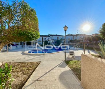 Beautiful apartment with stunning views of the salt la - Photo 1