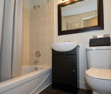 Lakefront Apartments - Photo 5
