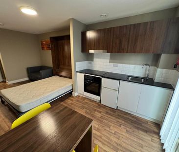 Studio to rent - Photo 6