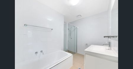 Spacious and convenient two-bedroom apartment - Photo 3