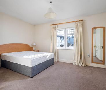 53 Whateley Place, Kilmacud, Blackrock, County Dublin - Photo 6