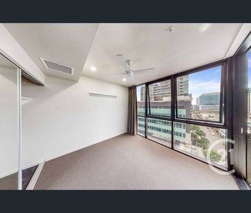 704/27 Commercial Road, Newstead, Qld 4006 - Photo 2
