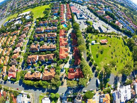 Freshly Renovated Villa in Resort-Style Complex - Photo 5