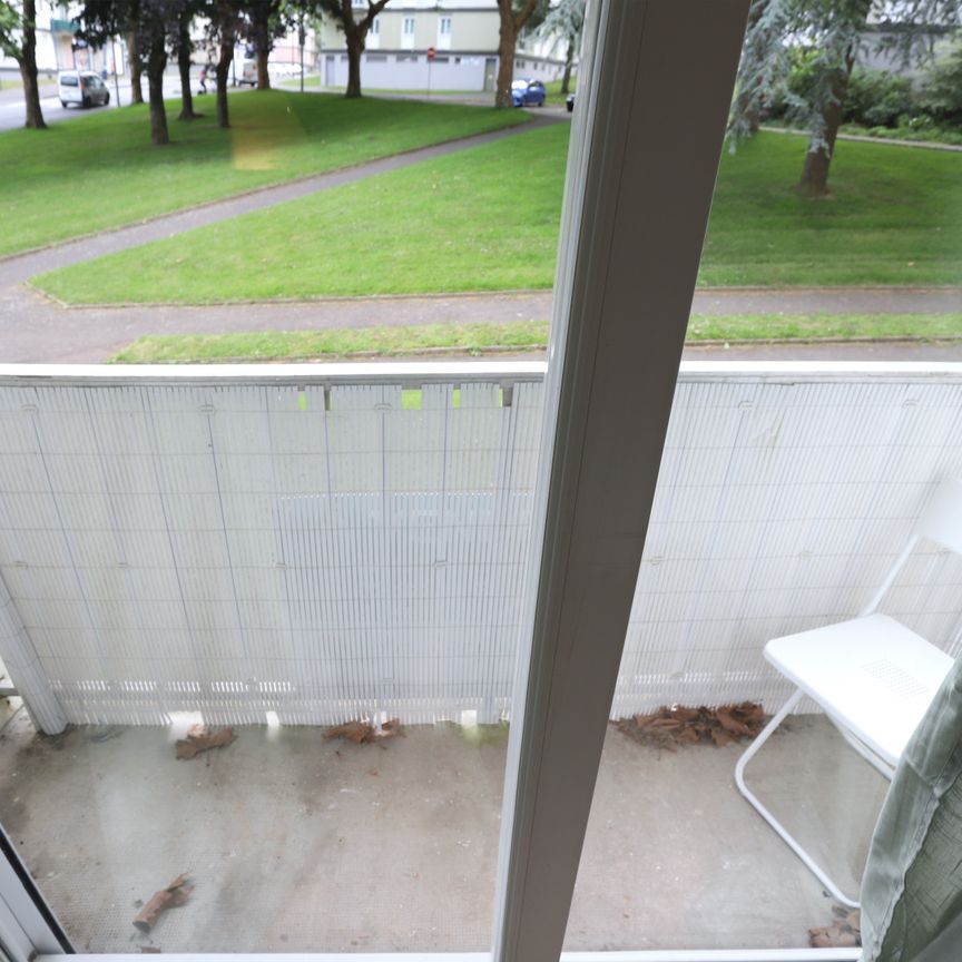 NIVERNAIS AB Roommate 5 Bedrooms at Brest - Photo 1