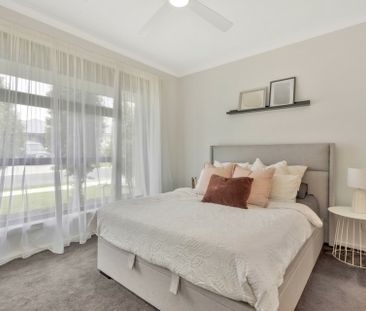 Modern 3 Bedroom Home - Photo 5