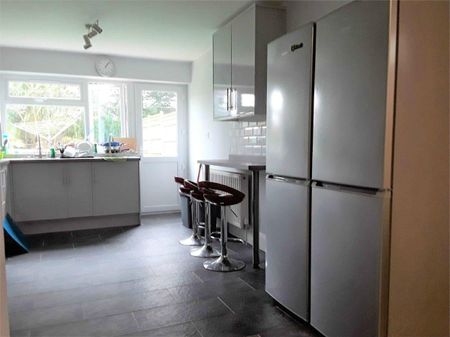 Room in a Shared House, Oakington Avenue, HA2 - Photo 4