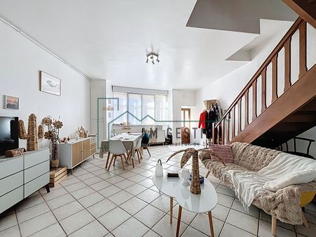 Location Maison 5 pièces 143m² - Photo 2