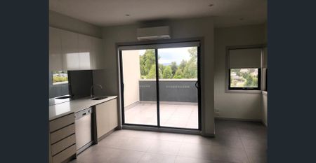 Modern Living Townhouse - Photo 4