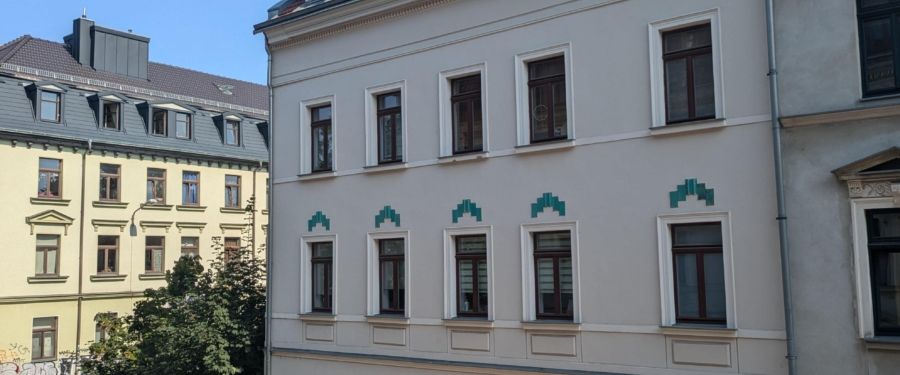 2-Zimmer-Wohnung mit Südbalkon und eigener Terrasse in Nähe der Karl-Heine-Straße - Photo 1