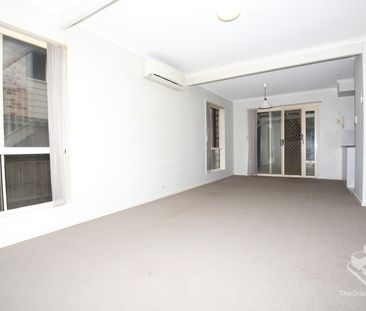3 bedroom townhouse in a quiet complex - Photo 6