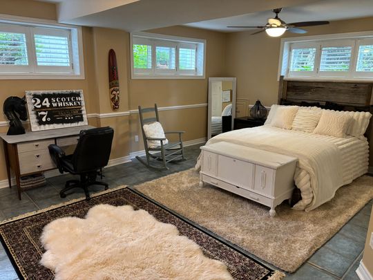 For Lease - 4 NETTLETON Court, Collingwood, Ontario - Photo 1