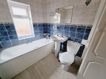 1 Bed Student Accommodation - Photo 5