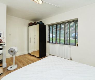 2 bedroom apartment to rent Auckland Rise, London, SE19 - Photo 6