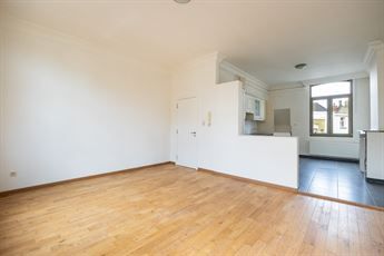 Authentiek appartement in herenhuis in de gegeerde Zurenborgwijk - Photo 1