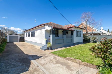 13 GEORGE STREET - Photo 2