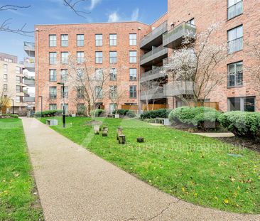 Explorer Way, London - Photo 1