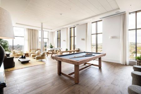 3 bedroom flat to rent - Photo 3