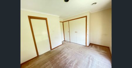 Convenient Location! Gardening & Lawn Maintenance included! - Photo 4