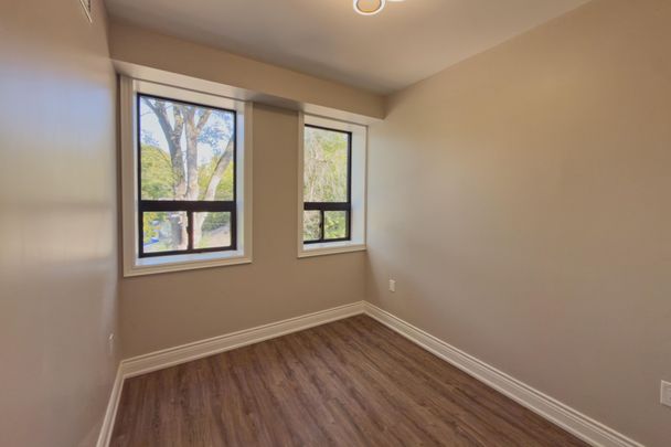 For Lease - 294 Wilson Avenue Unit# 203, Toronto, Ontario - Photo 1