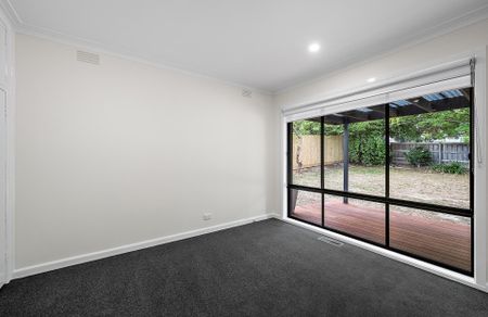 63 Manchester Road, Mooroolbark - Photo 2