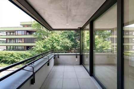 High-end modern apartment in a new high-quality building - Photo 2