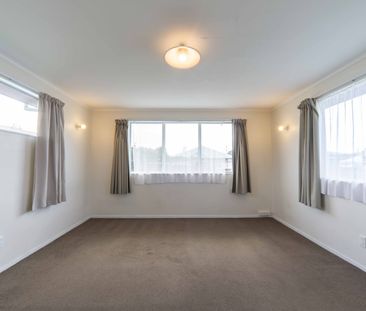 Four Bedroom Family Home - Photo 3