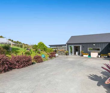 Modern family home - Photo 4