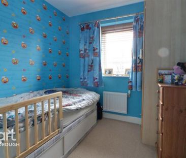 3 bedroom semi-detached house to rent - Photo 4