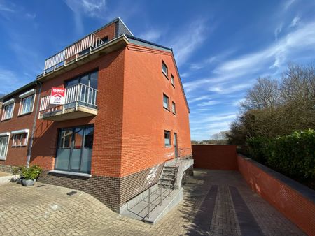 Gerenoveerd appartement met 2 slaapkamers in Hasselt - Photo 3