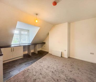 Flat D, Dixons Green Road, Dudley, West Midlands, DY2 - Photo 1