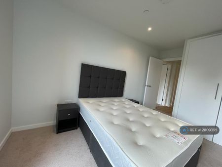 2 bedroom flat to rent - Photo 5