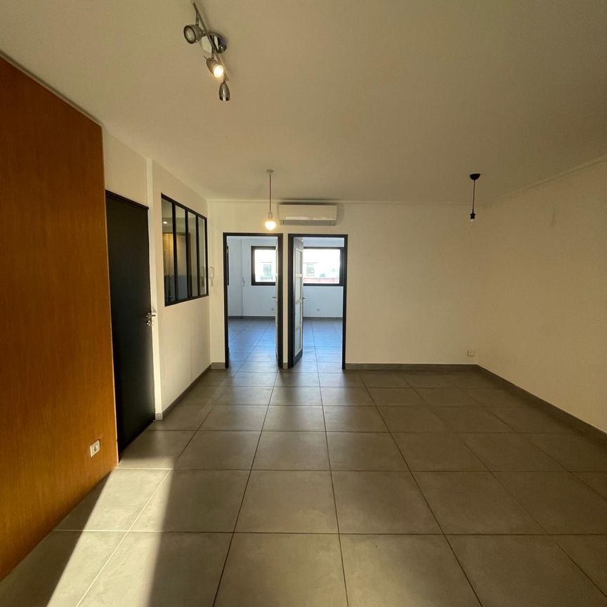 Location Appartement 3 pièces 101m² MARIGNANE 13700 - Photo 1