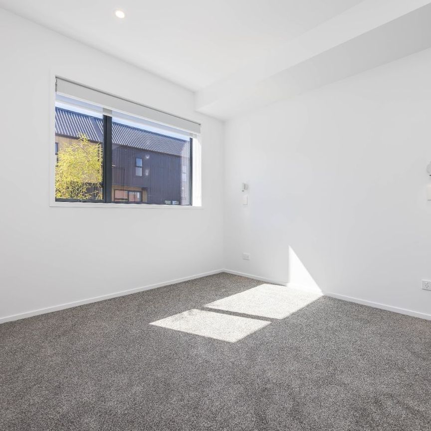 4/24 Peihana Road Hobsonville - Photo 1