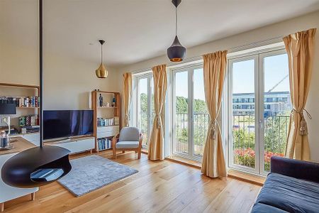 4 bedroom townhouse to rent - Photo 2