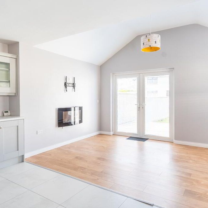 87 Lake Street, Lurgan, BT67 9DX - Photo 1