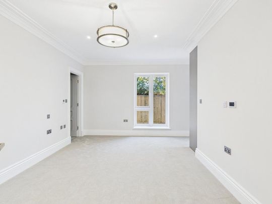 3 bedroom apartment to rent - Photo 1