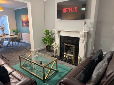 To Let: Stoneleigh Avenue, Middlesbrough, TS5 8AT - Photo 5