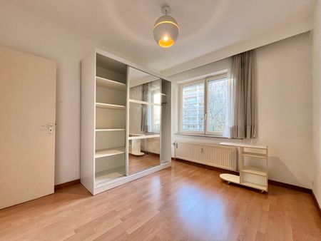 Appartement - à louer - Photo 3