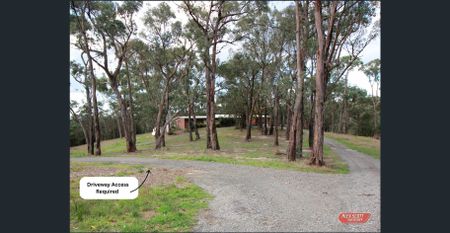 4 Bedroom Home & Self Contained Bungalow in Harkaway! - Photo 4