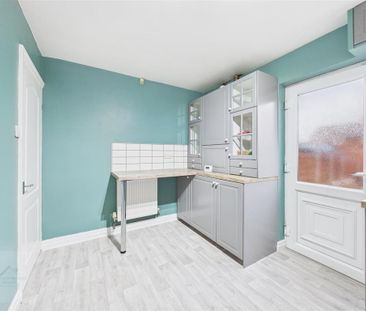 2 bedroom terraced house to rent - Photo 6