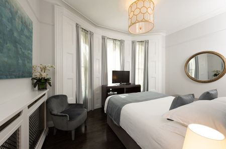 3 bed flat to rent - Photo 3